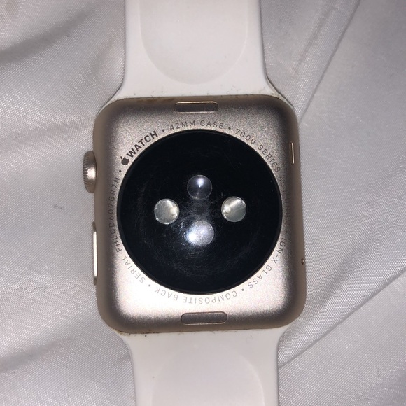 Apple Watch - Picture 2 of 4